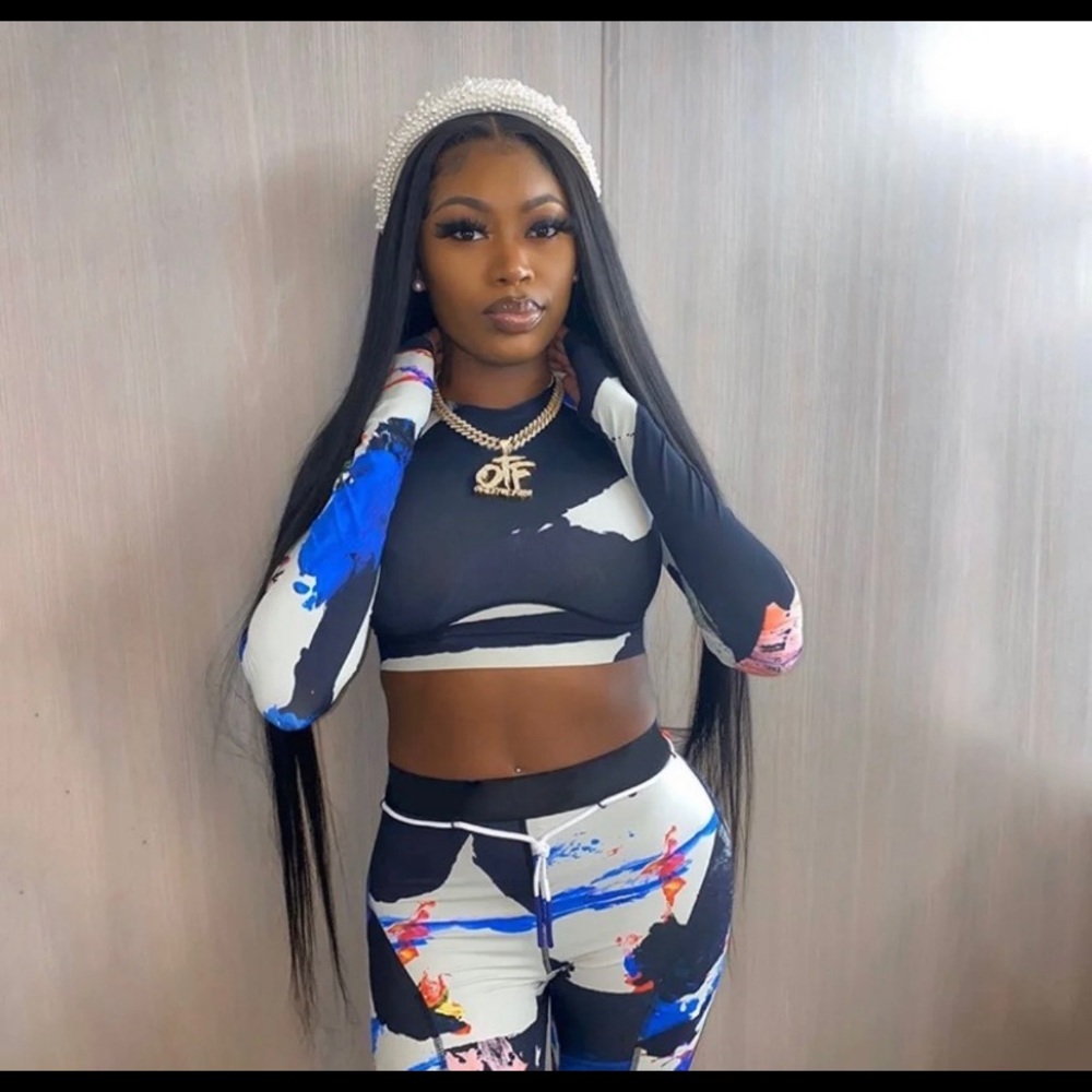 Two piece set